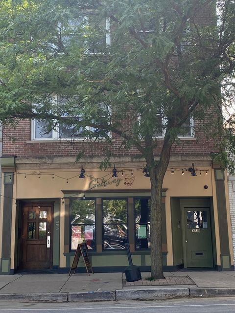 4530 N Lincoln Avenue 2 Chicago IL 60625