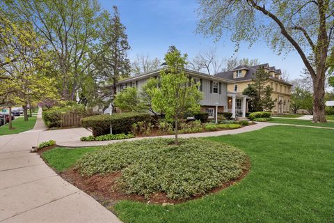 Tiny photo for 801 S Madison Street, Hinsdale, IL 60521 (MLS # 12625216)