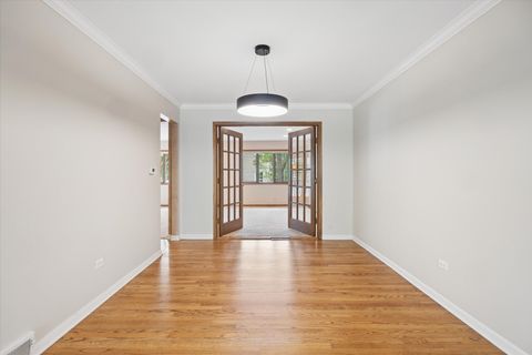 Tiny photo for 801 S Madison Street, Hinsdale, IL 60521 (MLS # 12625216)
