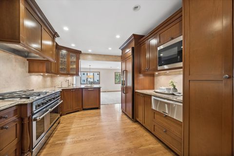 Tiny photo for 801 S Madison Street, Hinsdale, IL 60521 (MLS # 12625216)