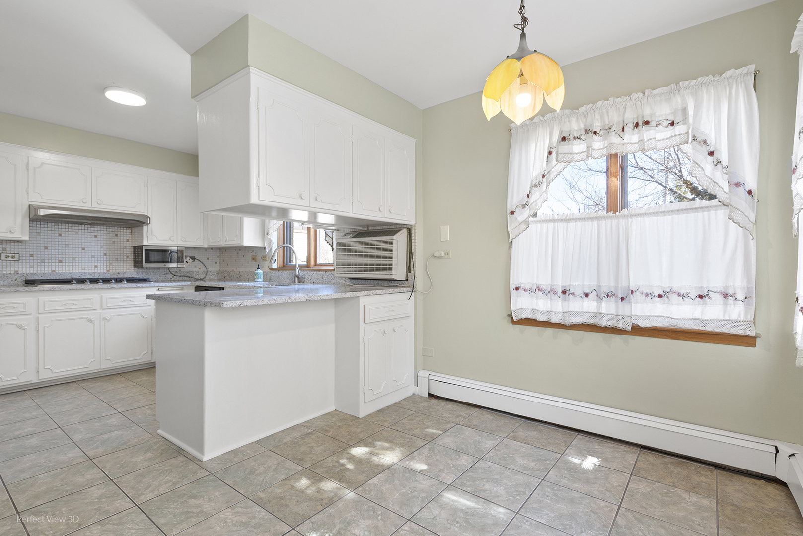 1121 N Northwest Highway