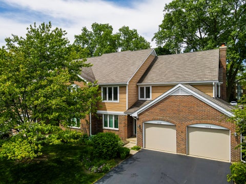 Photo of 1608 E Clayton Court #1608, Arlington Heights, IL 60004 (MLS # 12670679)