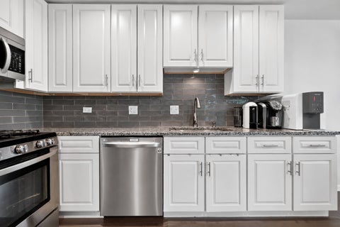 Tiny photo for 1608 E Clayton Court #1608, Arlington Heights, IL 60004 (MLS # 12670679)