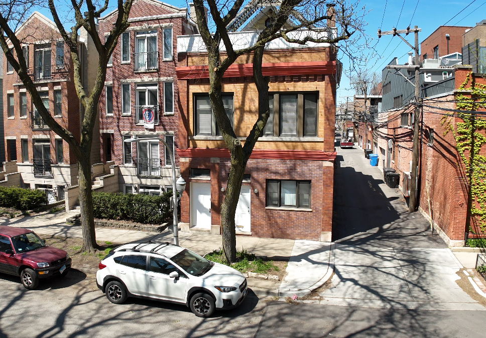 1014 W George Street 1