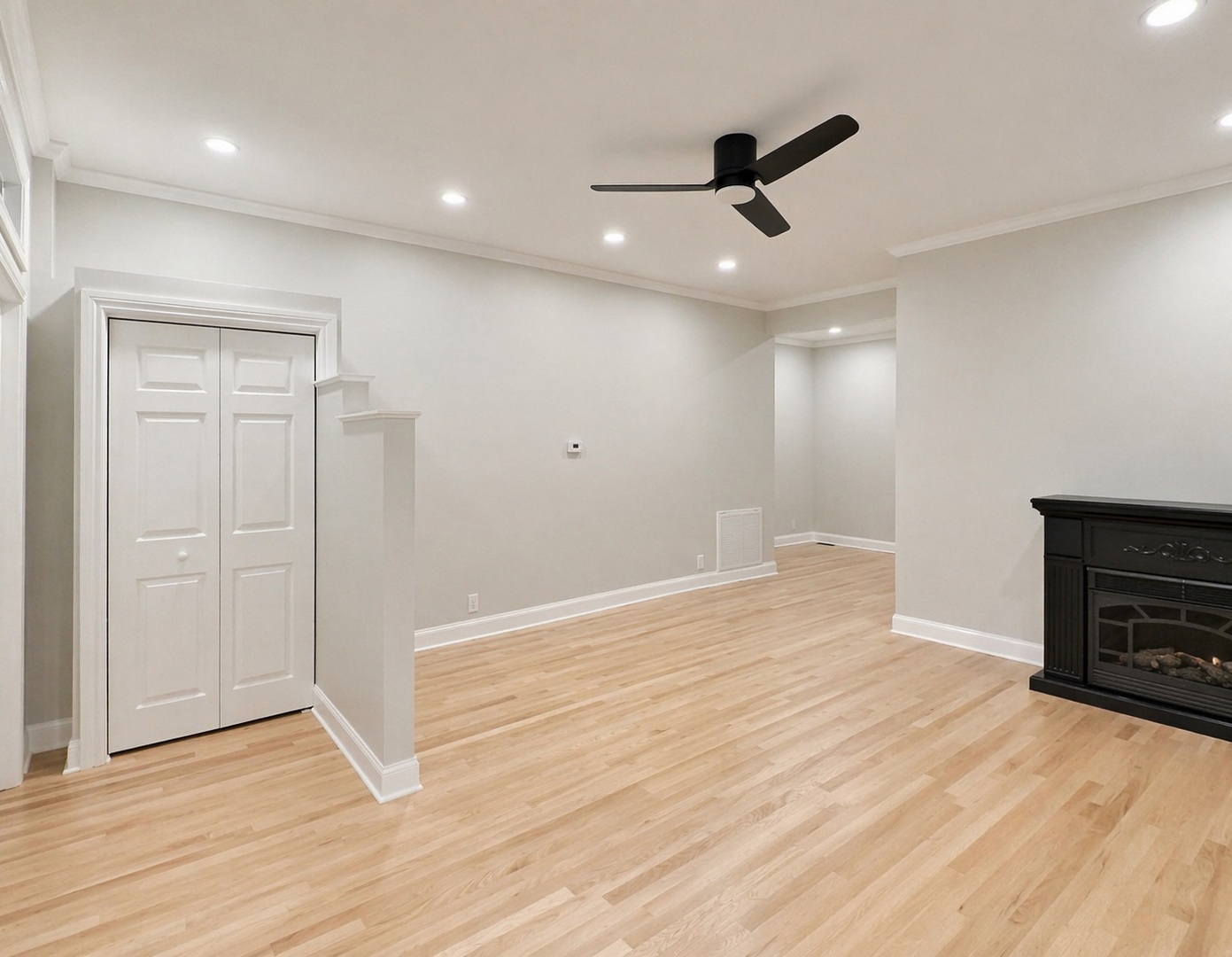 1014 W George Street 1