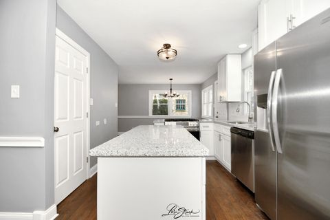 Tiny photo for 1002 Douglas Avenue, Flossmoor, IL 60422 (MLS # 12601801)