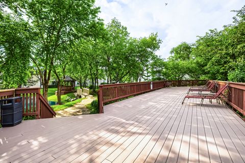 Tiny photo for 734 N Gary Avenue #112, Carol Stream, IL 60188 (MLS # 12686509)