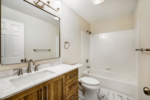 Tiny photo for 734 N Gary Avenue #112, Carol Stream, IL 60188 (MLS # 12686509)