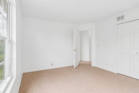 Tiny photo for 694 W Huron Hills Trail, Round Lake Heights, IL 60073 (MLS # 12645295)