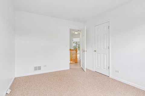 Tiny photo for 694 W Huron Hills Trail, Round Lake Heights, IL 60073 (MLS # 12645295)