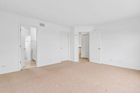 Tiny photo for 694 W Huron Hills Trail, Round Lake Heights, IL 60073 (MLS # 12645295)