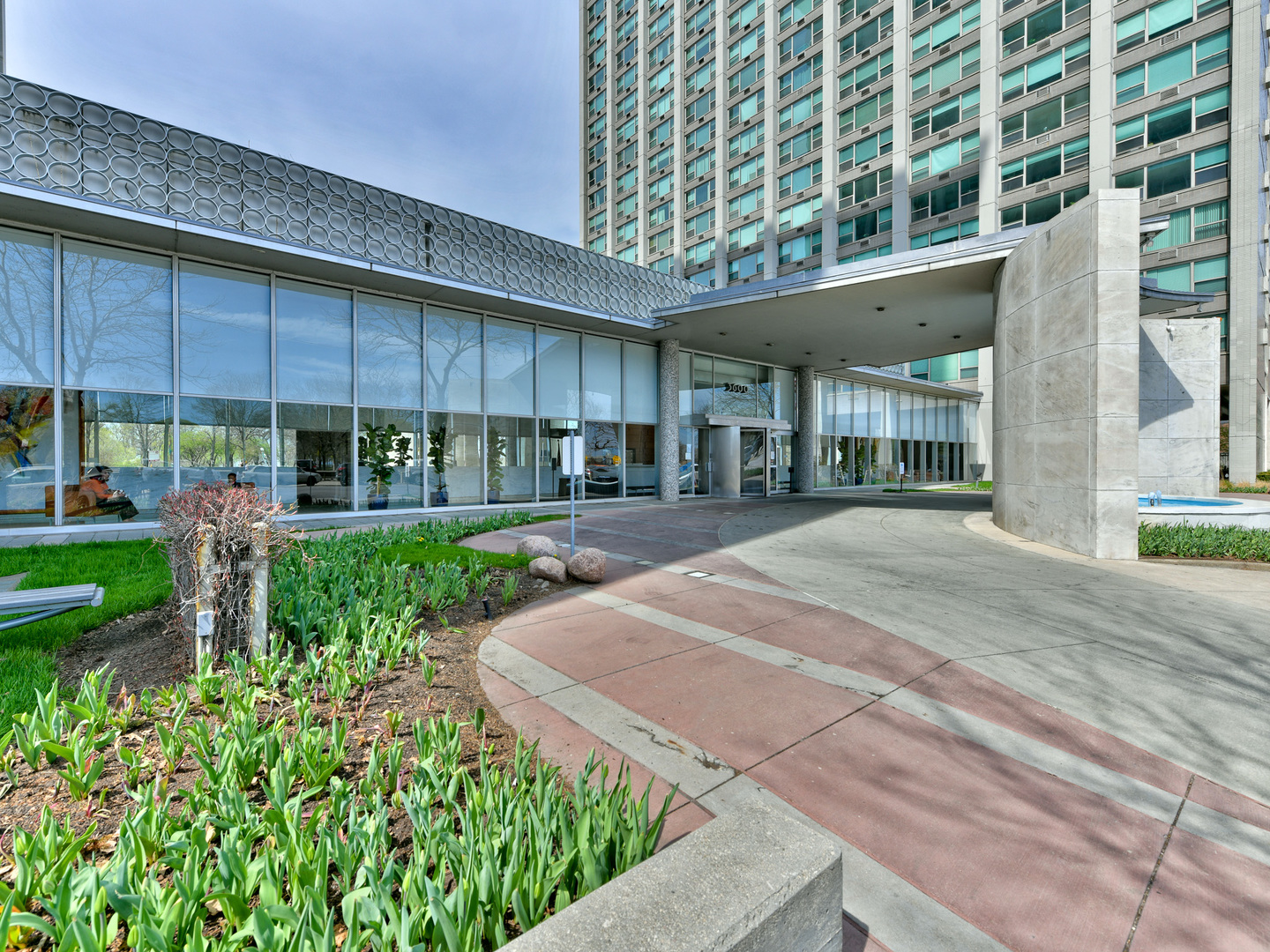 3600 N LAKE SHORE Drive 216