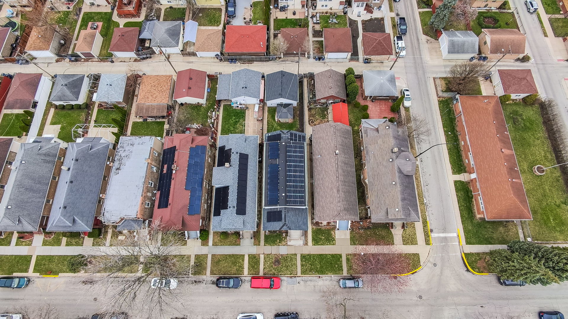 1906 S 60th Court