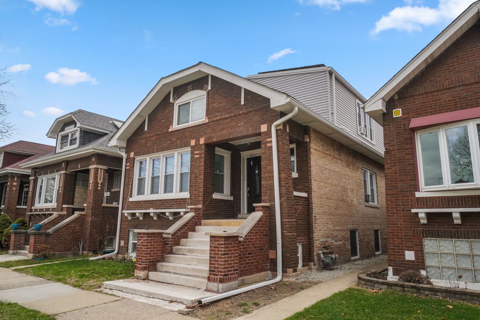 1906 S 60th Court