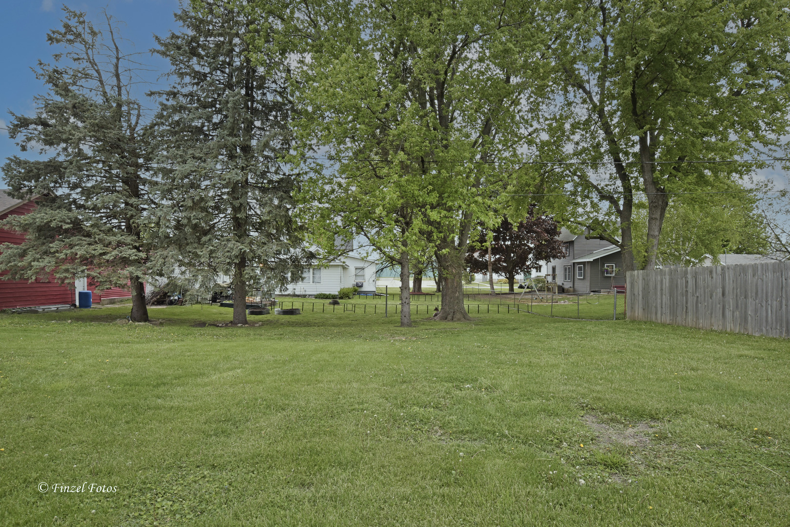 9805 Illinois Street