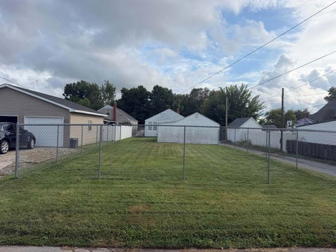 Tiny photo for 1109 Monroe Street, Quincy, IL 62301 (MLS # 12758751)