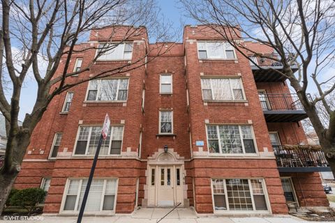 2903 N Rockwell Street 2 Chicago IL 60618