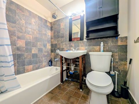 Tiny photo for 2610 W Balmoral Avenue #306, Chicago, IL 60625 (MLS # 12656160)