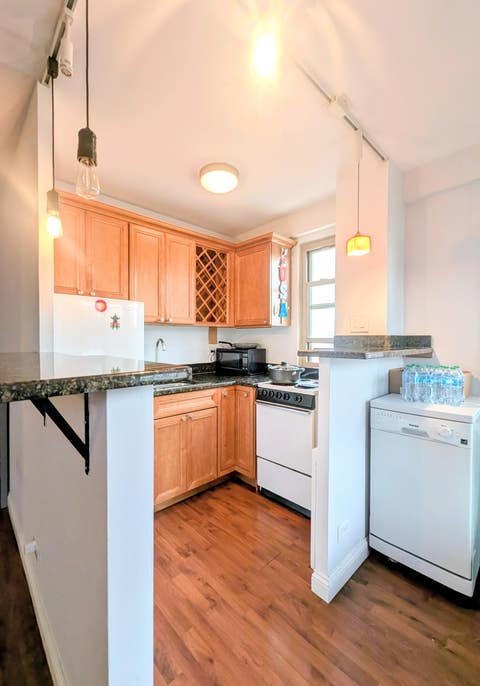Tiny photo for 2610 W Balmoral Avenue #306, Chicago, IL 60625 (MLS # 12656160)