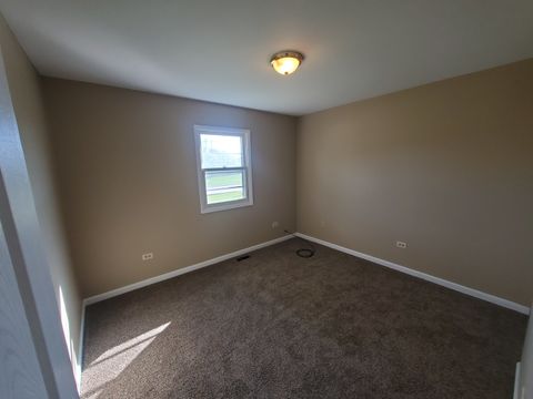 Tiny photo for 24471 W POPLAR Street, Round Lake, IL 60073 (MLS # 12500315)