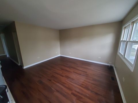 Tiny photo for 24471 W POPLAR Street, Round Lake, IL 60073 (MLS # 12500315)