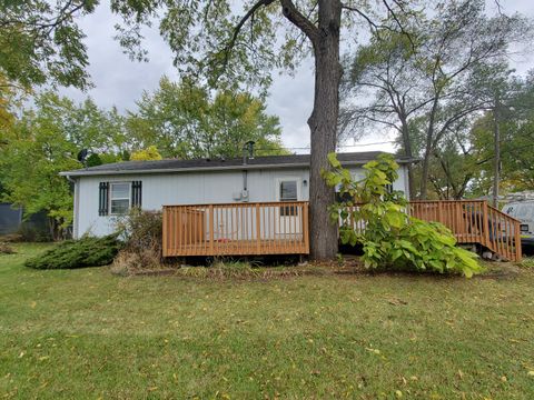 Tiny photo for 24471 W POPLAR Street, Round Lake, IL 60073 (MLS # 12500315)