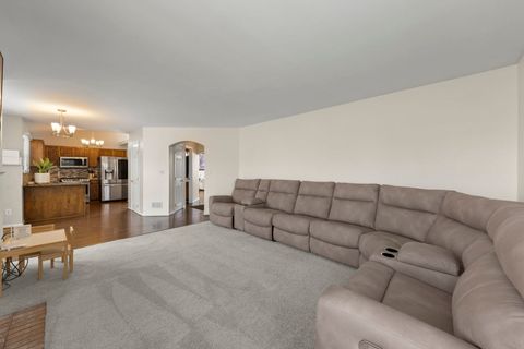 Tiny photo for 604 Berkshire Court, Oswego, IL 60543 (MLS # 12577430)