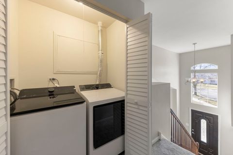 Tiny photo for 604 Berkshire Court, Oswego, IL 60543 (MLS # 12577430)