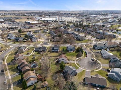 Tiny photo for 604 Berkshire Court, Oswego, IL 60543 (MLS # 12577430)