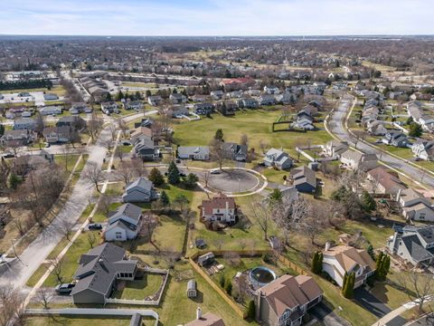 Tiny photo for 604 Berkshire Court, Oswego, IL 60543 (MLS # 12577430)