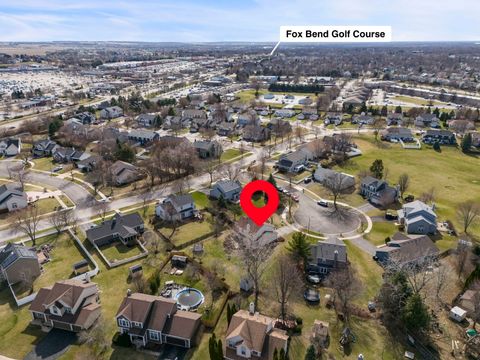 Tiny photo for 604 Berkshire Court, Oswego, IL 60543 (MLS # 12577430)