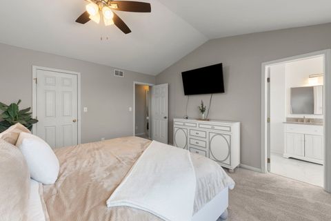 Tiny photo for 604 Berkshire Court, Oswego, IL 60543 (MLS # 12577430)