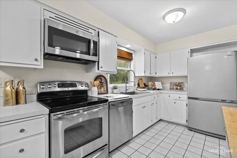 Tiny photo for 21 Partridge Square, Oswego, IL 60543 (MLS # 12775191)