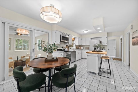 Tiny photo for 21 Partridge Square, Oswego, IL 60543 (MLS # 12775191)