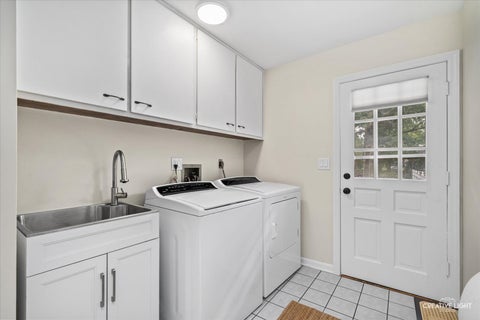 Tiny photo for 21 Partridge Square, Oswego, IL 60543 (MLS # 12775191)