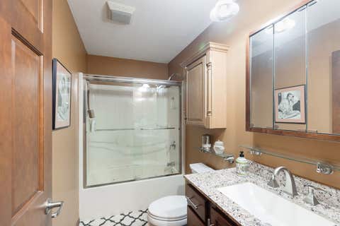 Tiny photo for 2019 N Woodlawn Park Avenue, McHenry, IL 60051 (MLS # 12707709)