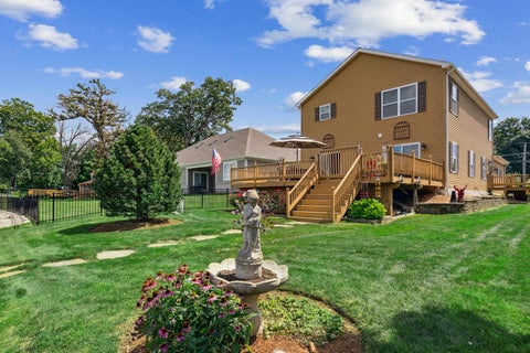 Tiny photo for 2019 N Woodlawn Park Avenue, McHenry, IL 60051 (MLS # 12707709)