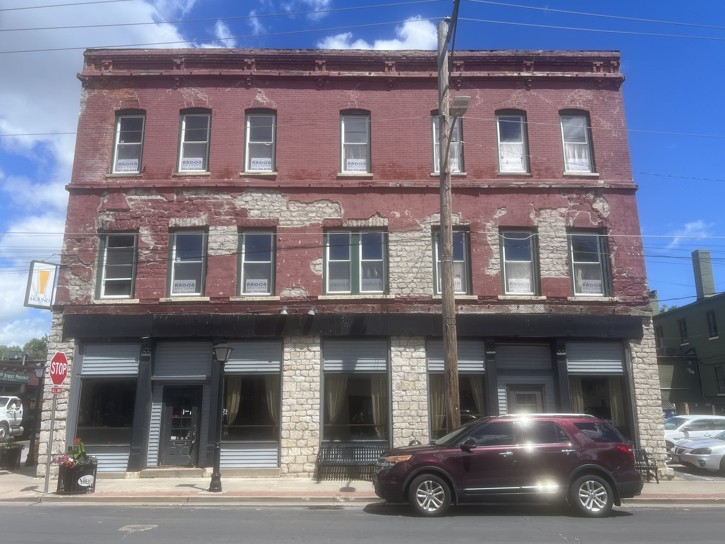 Photo 1 of 6 — 1029 Mound Street, Davenport, IA 52803