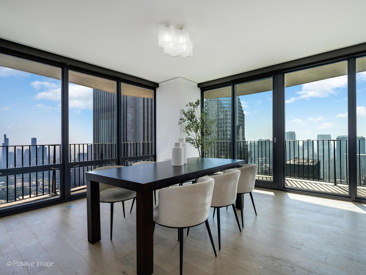 225 N Columbus Drive 6301