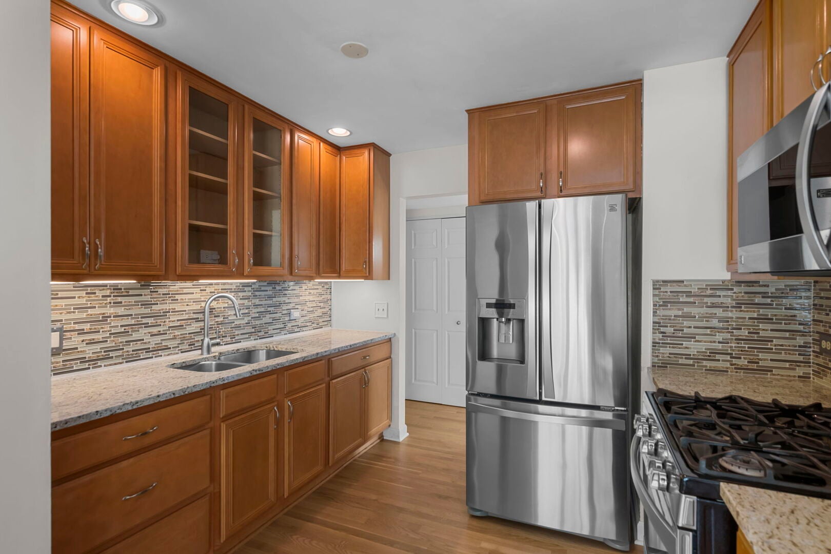 7 Greystone Court