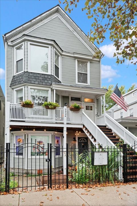 Photo of 2924 N Talman Avenue #3, Chicago, IL 60618 (MLS # 12511637)