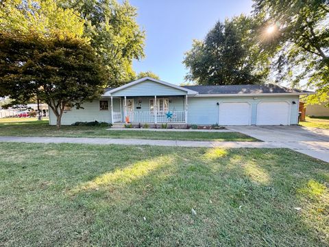 Tiny photo for 308 N Alexander Street, Clinton, IL 61727 (MLS # 12491671)