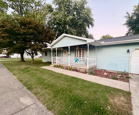 Tiny photo for 308 N Alexander Street, Clinton, IL 61727 (MLS # 12491671)