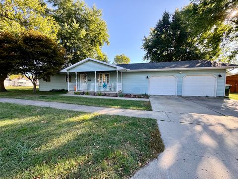 Photo of 308 N Alexander Street, Clinton, IL 61727 (MLS # 12491671)
