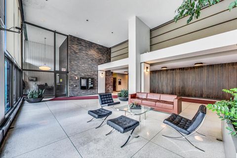 Tiny photo for 5455 N Sheridan Road #1015, Chicago, IL 60640 (MLS # 12520735)