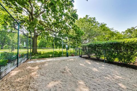 Tiny photo for 5455 N Sheridan Road #1015, Chicago, IL 60640 (MLS # 12520735)