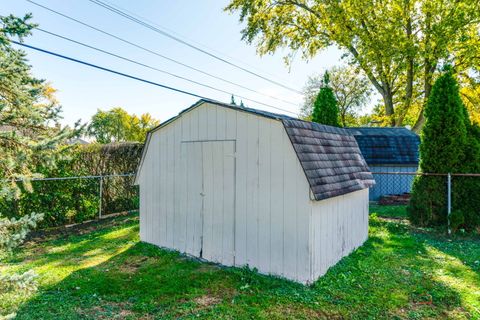 A home in Glen Ellyn