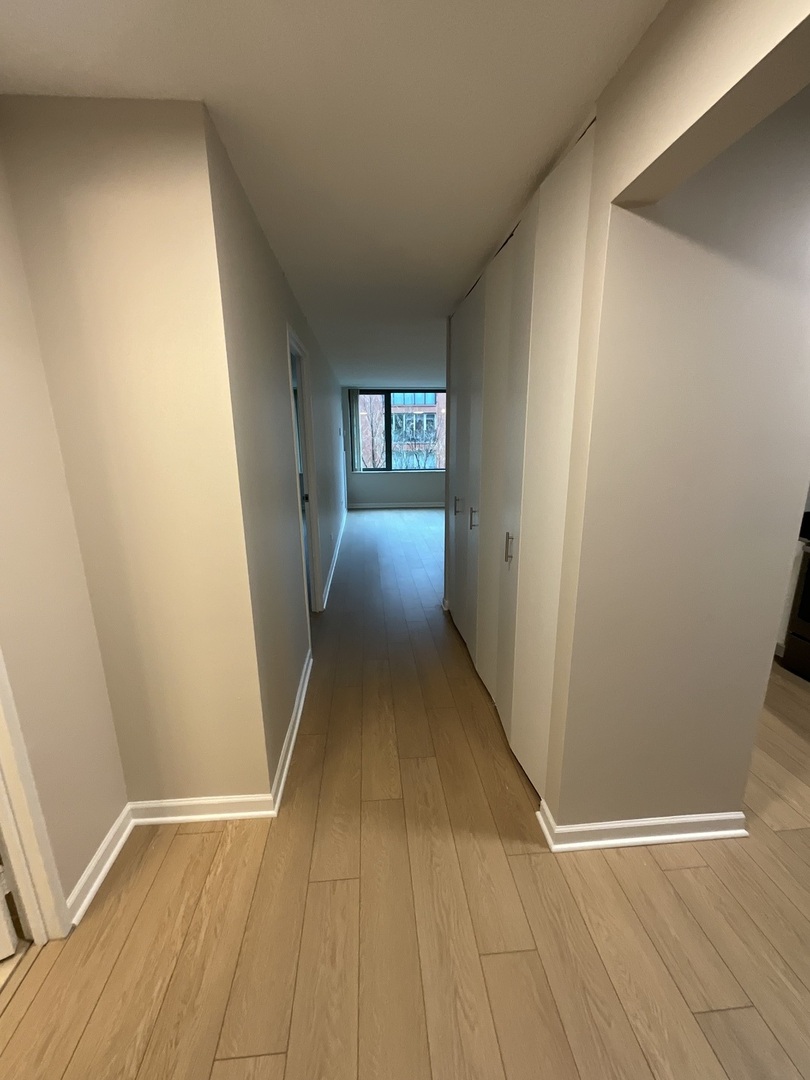 440 N McClurg Court 504