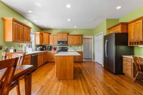 Tiny photo for 2208 Mullikin Drive, Champaign, IL 61822 (MLS # 12627161)
