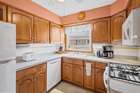 Tiny photo for 10055 S Fairfield Avenue, Chicago, IL 60655 (MLS # 12638025)